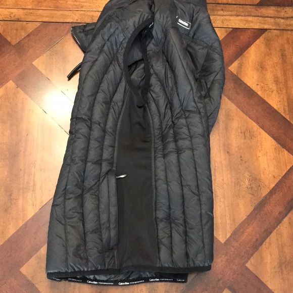 Calvin Klein Performance Drama Collar Puffer Vest - Picture 12 of 16
